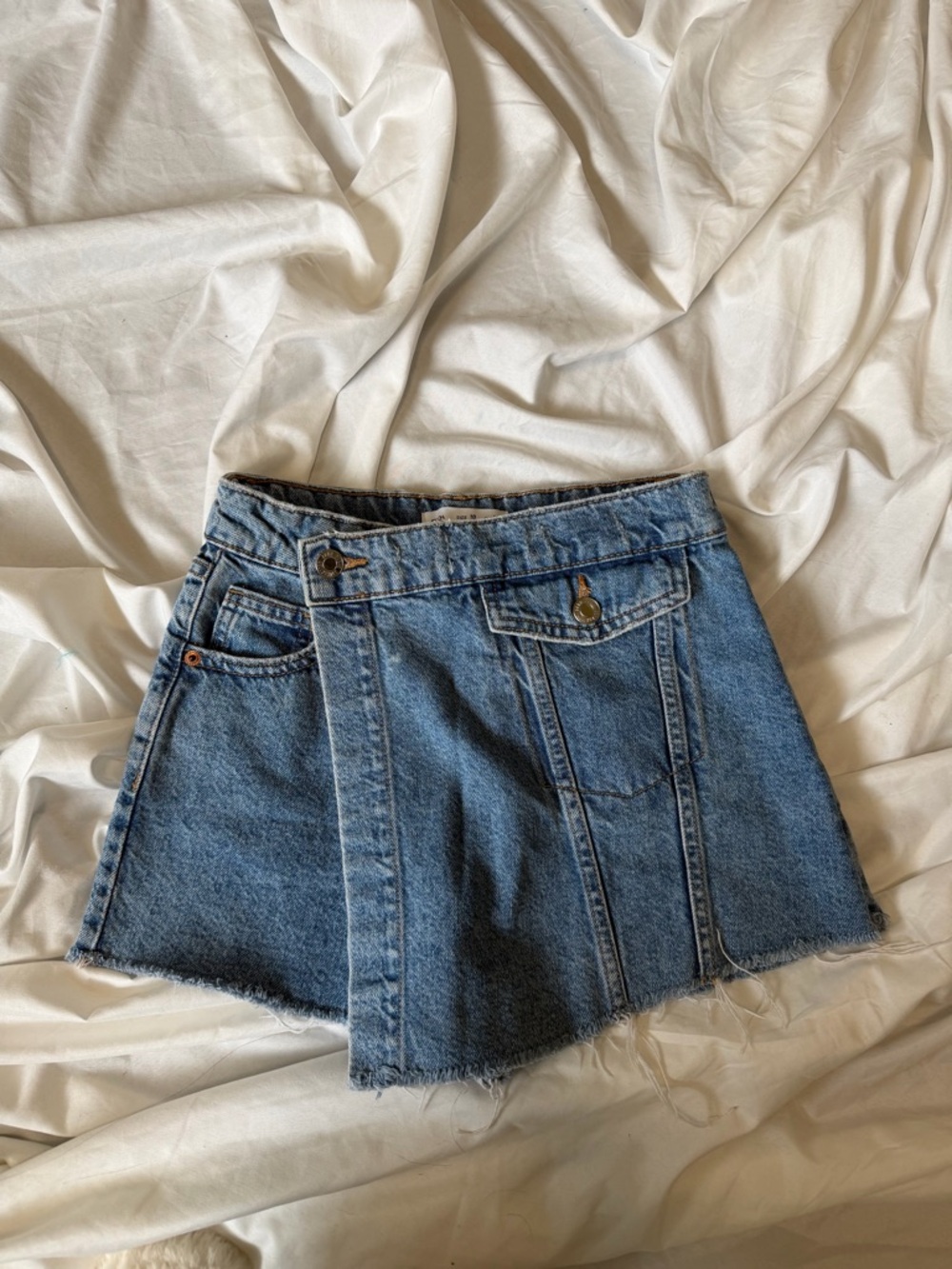 Zara Girls Light‎ Blue Denim Mini Skort with Button Front